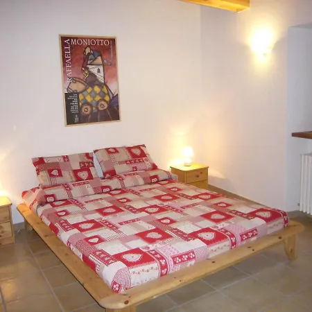 Le Chaton Fait Ronron Country house