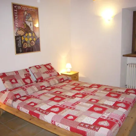 Le Chaton Fait Ronron Country house